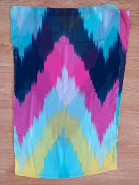 Nenosený voálový šálik 152x49 cm,