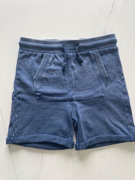 Kraťasy, reserved,104