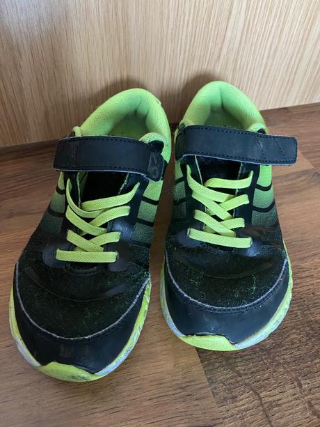 Čierno-zelené botasky, 33