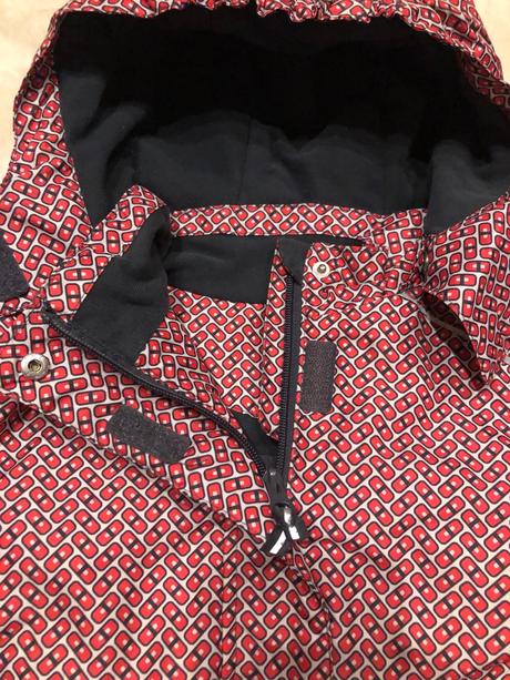 Vetrovka aj na lyžovačku, lupilu,98