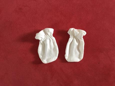 Rukavičky proti škriabaniu sa, 50