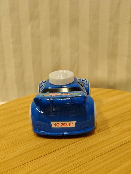 Zberateľ retro svietiace autíčko raco crazy racing,