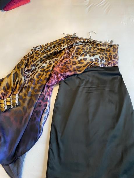 Luxusne kokteilove saty, s