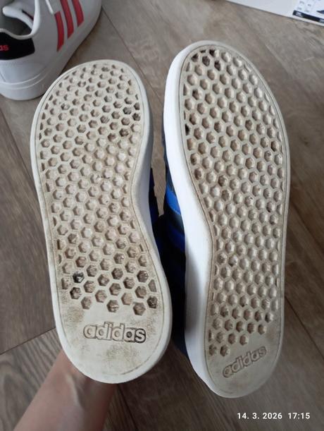 Tenisky biele + modré (už s poštovným), adidas,37