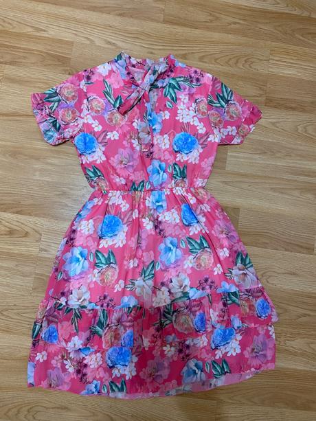 Dievčenské letné šaty, 146