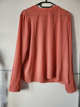 Pekná blúzka, atmosphere,l