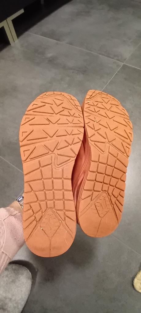 Botasky skechers s poštou, skechers,37