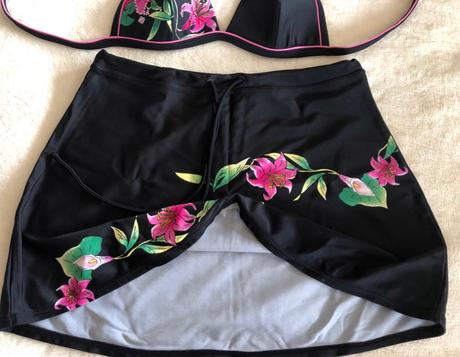 Plavky a suknicka 3 ks, xs