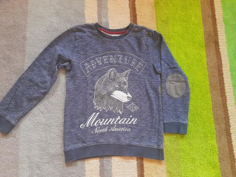 Mikina s vlkom, tu,146