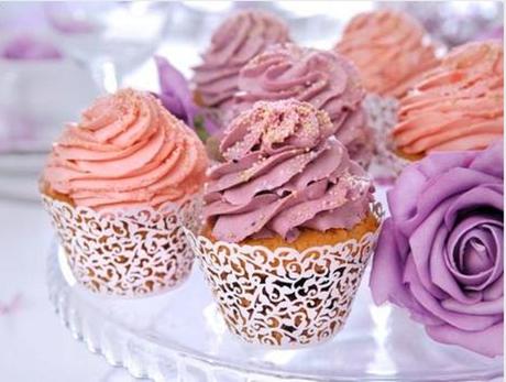 Vyrezávané košíky na muffiny/cupcakes 10 ks, 