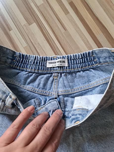 Šortky m/l, tally weijl,40