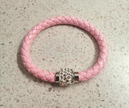 Dámsky náramok z umelej kože, ružový, 