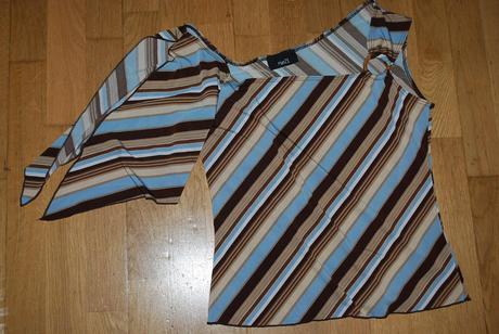 Zaujímavé tričko zn.rue 21, 38