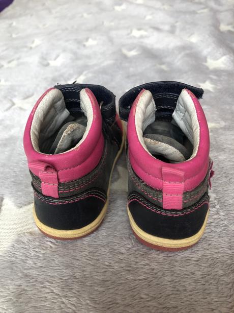 Topánky 21, protetika,21