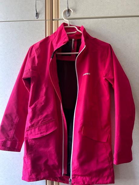 Dievčenská bunda, 152