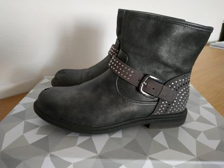 Čižmy - prechodné, baťa,36