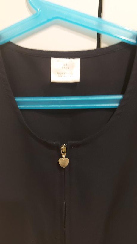 Predám dievčenské šaty veľ.122-128, 122