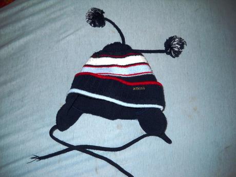 Teplá pevná čiapočka na ušká, 80