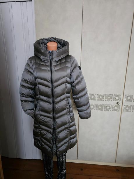 Zimna bunda, broadway,l