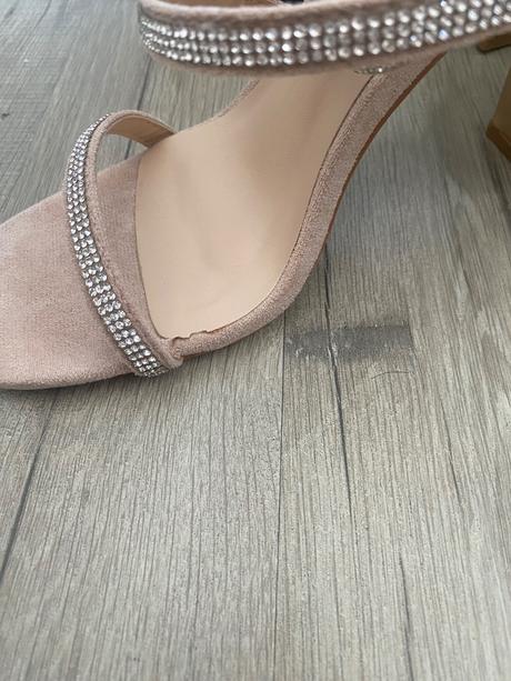 Sandále na opätku, wojas,36