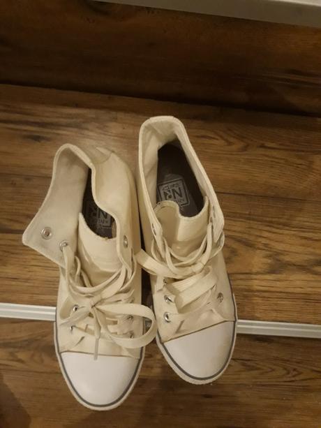 Tenisky na platforme, 40