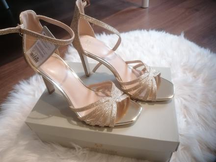 Sandalky-veľ. 38, 38