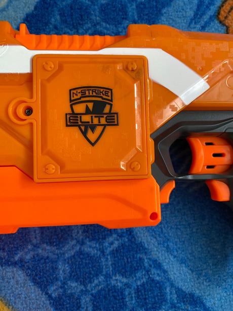 Nerf elite na baterky, 