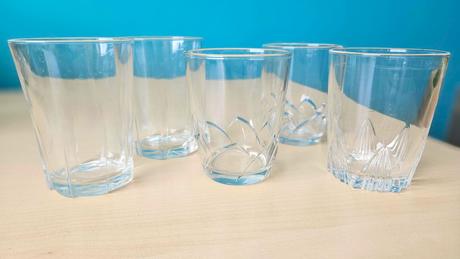 Retro poháre s reliéfnym vzorom, súprava 5 ks, 