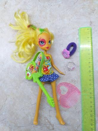 Babika s prislusenstvom,