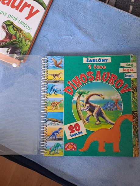 Knihy o dinosaurov, rôzne druhy,
