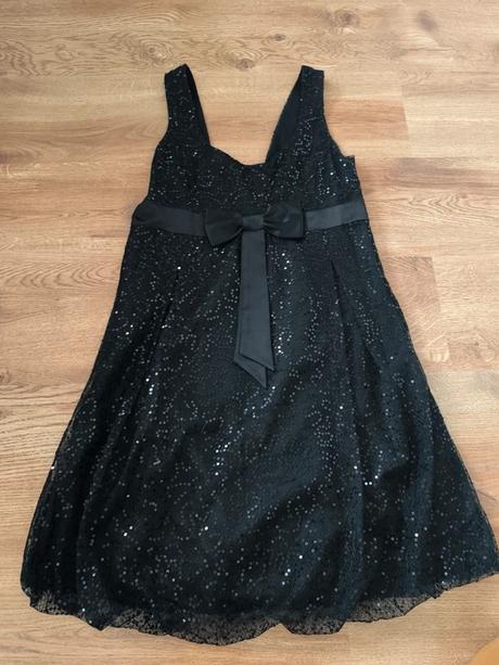 Šaty s trblietkami, s