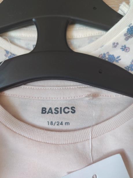 2ks tričká a tepláky basics nové s visačkami, basics,92