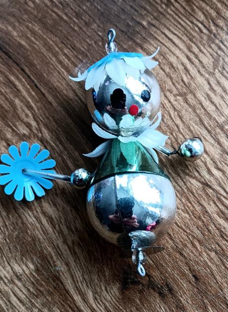 4 kusy staré vianočné ozdoby, 