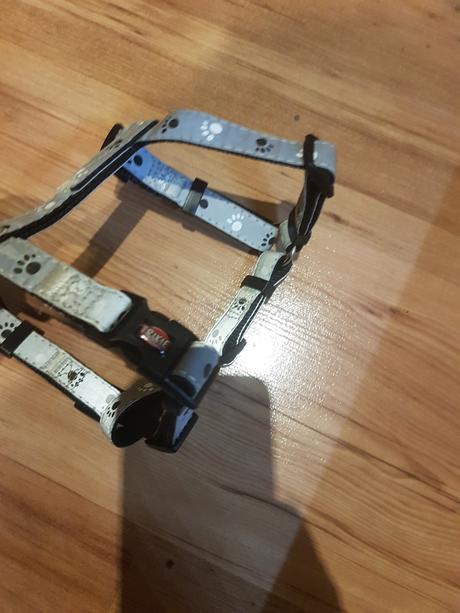 Postroj vysoko reflexny (xs-s) 30-40cm/15mm, strie, 