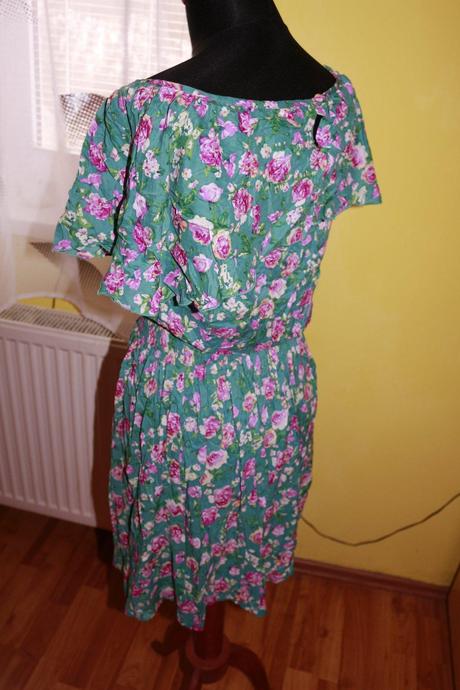 Kvietkované šaty, m