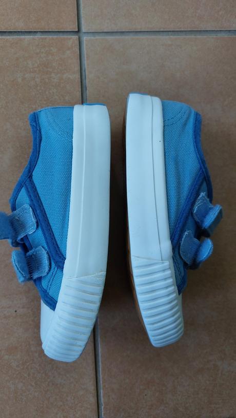 Plátenky, reserved,26