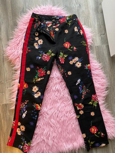 Kvetinkové nohavice, stradivarius,36