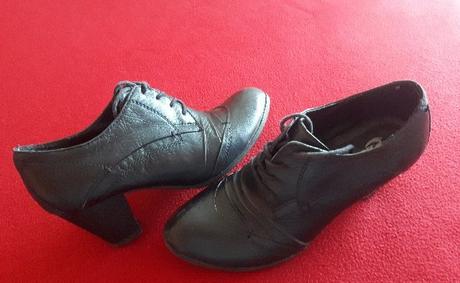 Kožené kvalitné topánky baťa, baťa,37