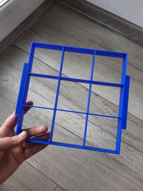 Naznačovač na zákusky, 