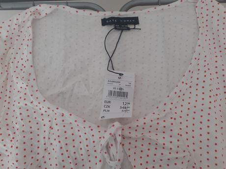 Biela damska bluzka s cervenymi bodkami, gate,164