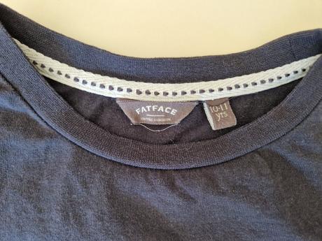 Tričko s t-rexom, 146