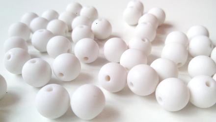 Korálka neonová biela 10 mm, 