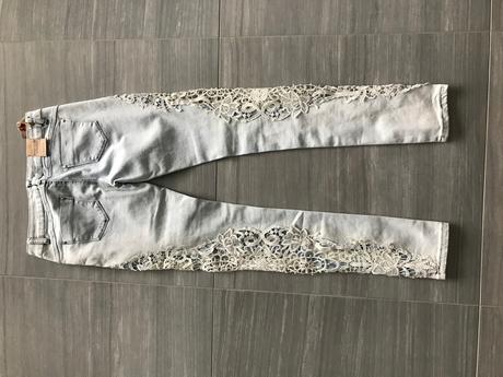 Rifle s čipkou, l / m