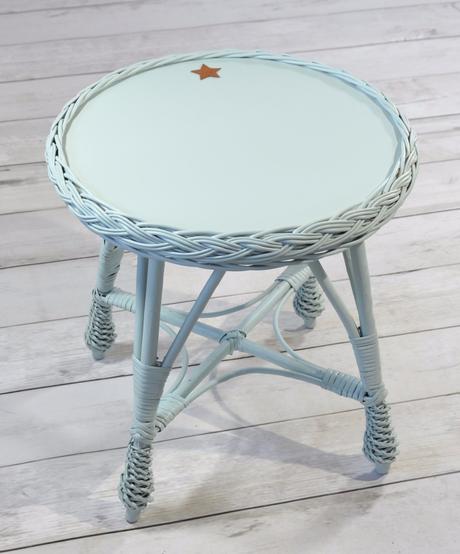 Prútený stolík okrúhly, 