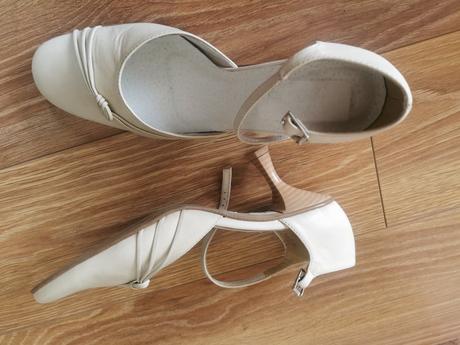 Slávnostné /svadobné šaty + topánky, 38