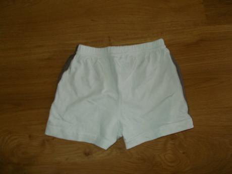 Šortky bielučké, 74