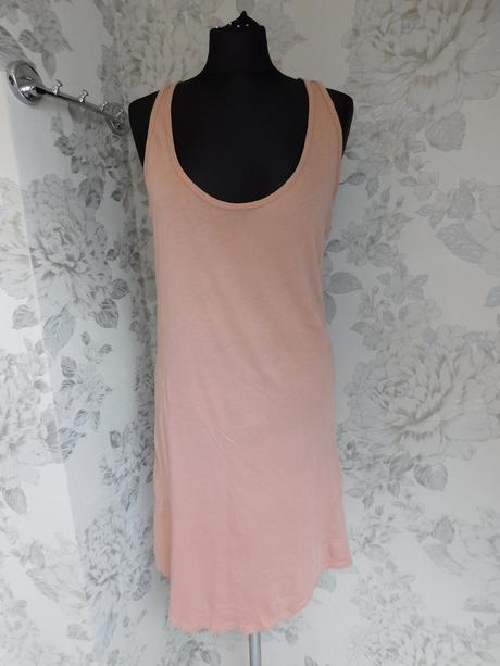 Luxusne tričkove šaty, 36