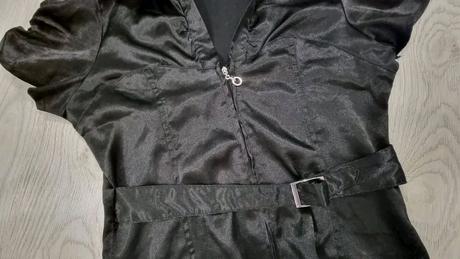 Saténová bluzka s osobným opaskom, m