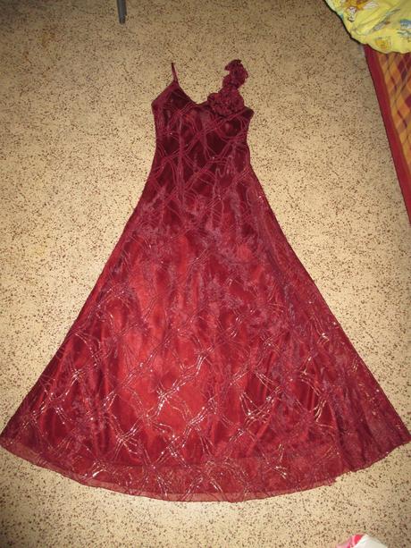 Spoločenské šaty, 38