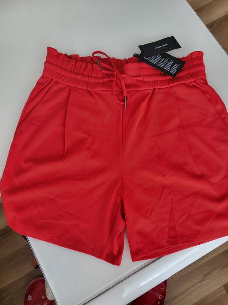 Vero moda kratasy, vero moda,m